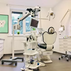 Leczenie zębów mikroskopem